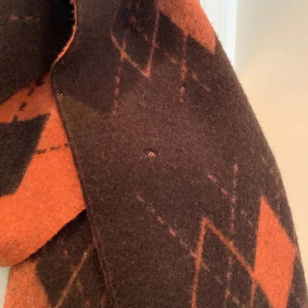 Daks Wool & Cashmere Argyle Fringe Scarf Made in Scotland Brown and Oran… - Picture 6 of 6
